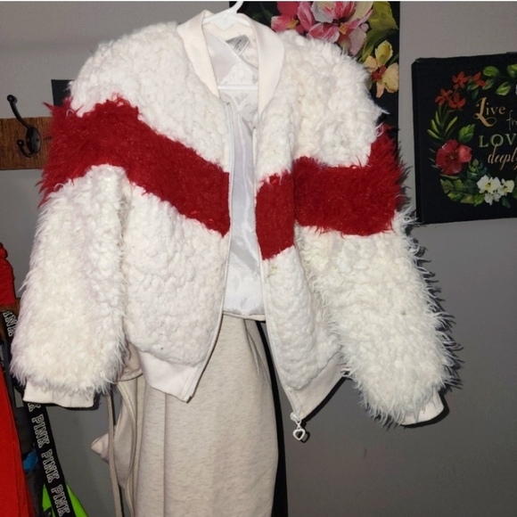💋5/20 Forever me girls size 7 fur coat - Picture 1 of 3